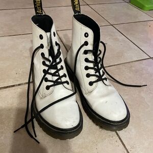 Doc Martens Boots men size 9 white